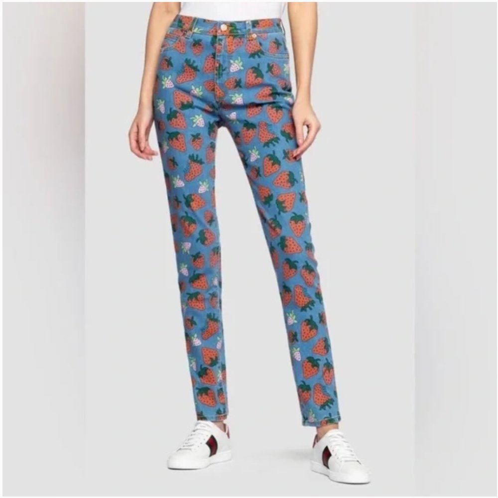 NWT Gucci strawberry print mid rise jeans